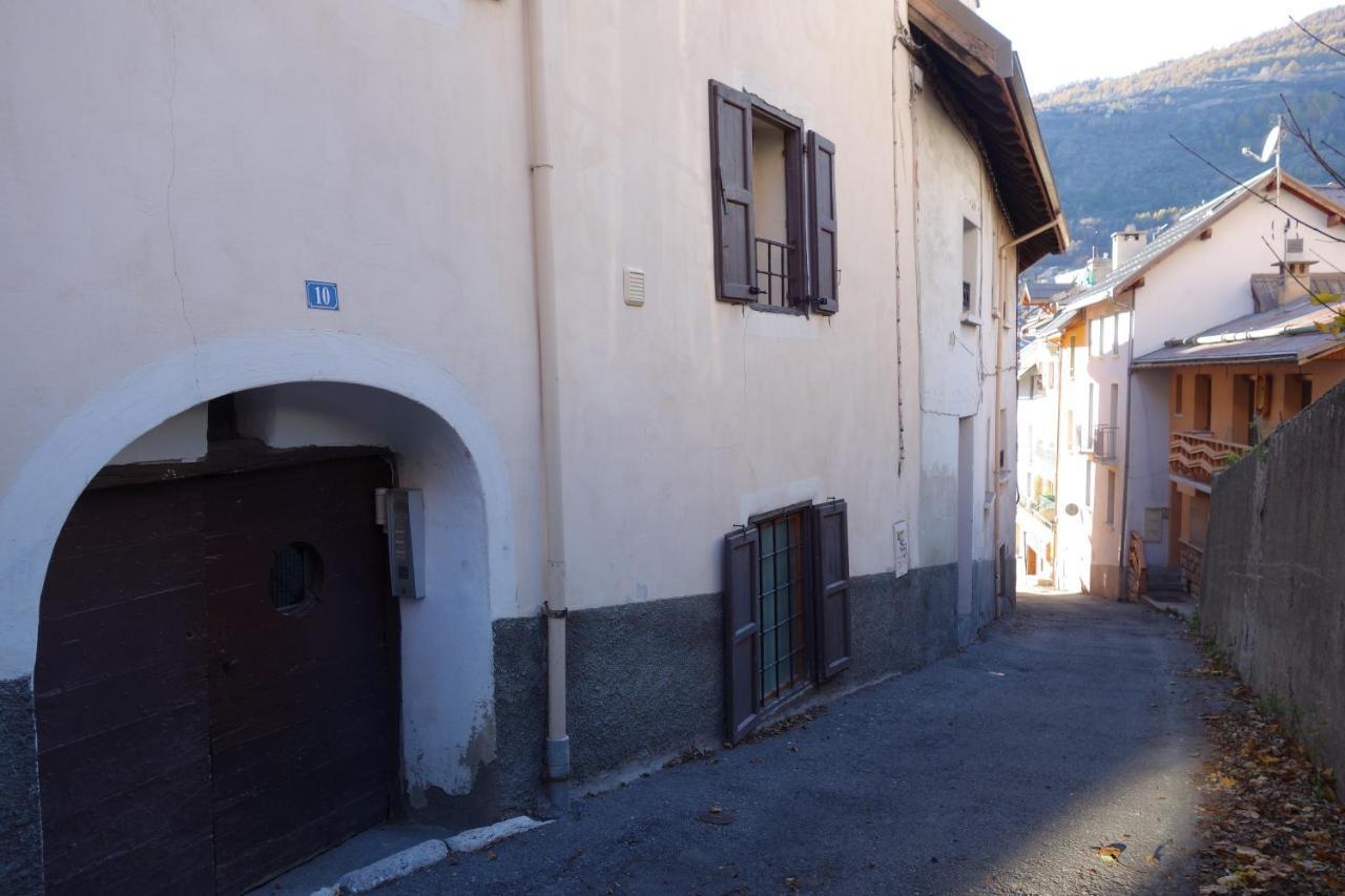 Chez Petit Louis- Appart Centre Ville Jusqu'A 6 Personnes Briançon Exterior foto
